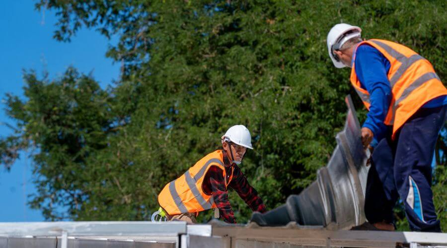 Professional new roof installation services in Garrochales, PR